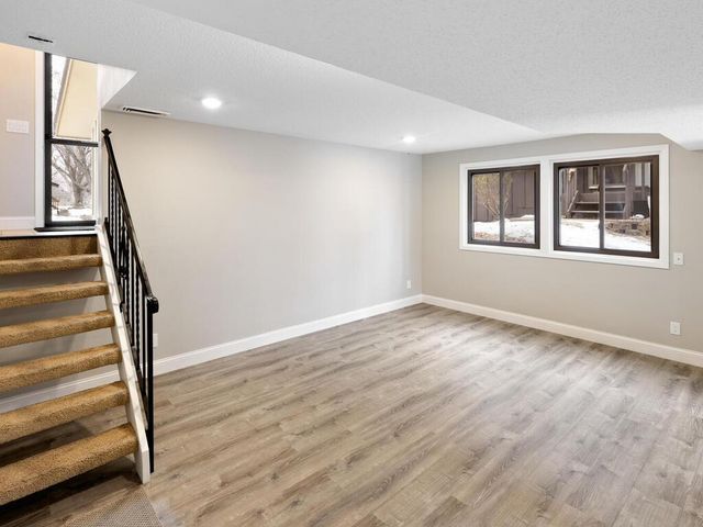 6909 Unity Avenue N, Brooklyn Center, MN 55429