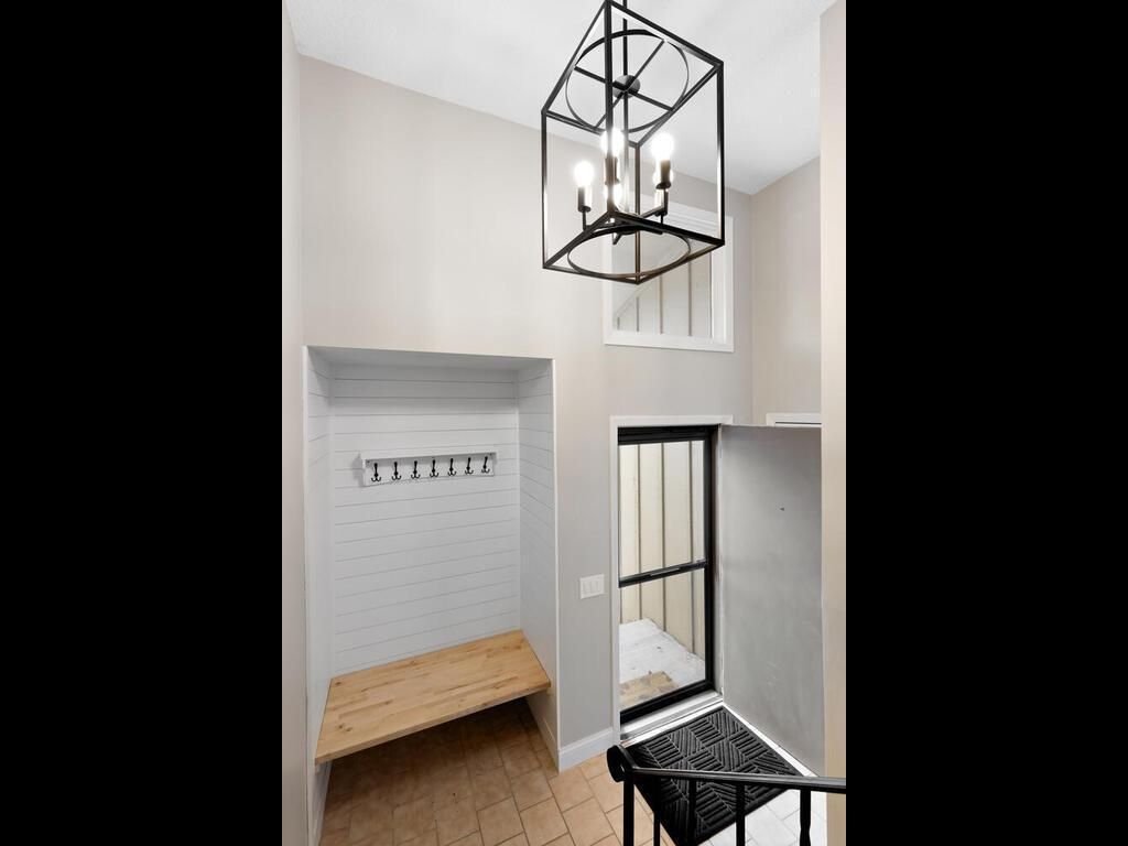 6909 Unity Avenue N, Brooklyn Center, MN 55429