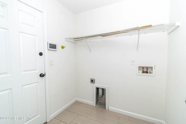 4631 GLENDAS MEADOW Drive, Jacksonville, FL 32210