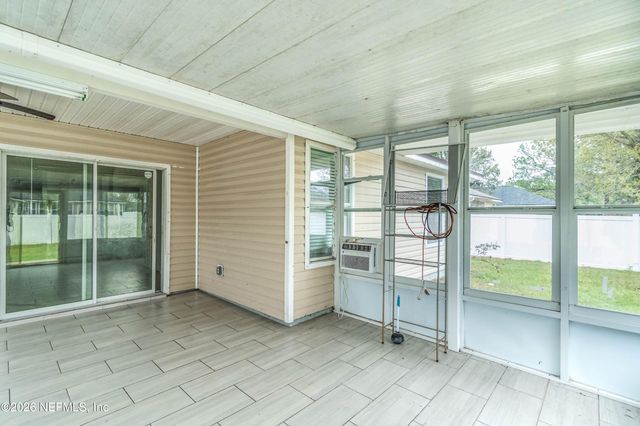 4631 GLENDAS MEADOW Drive, Jacksonville, FL 32210