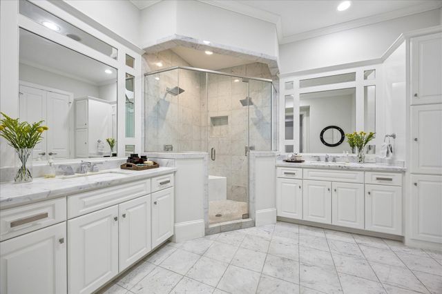 2215 Nantucket Drive C, Houston, TX 77057