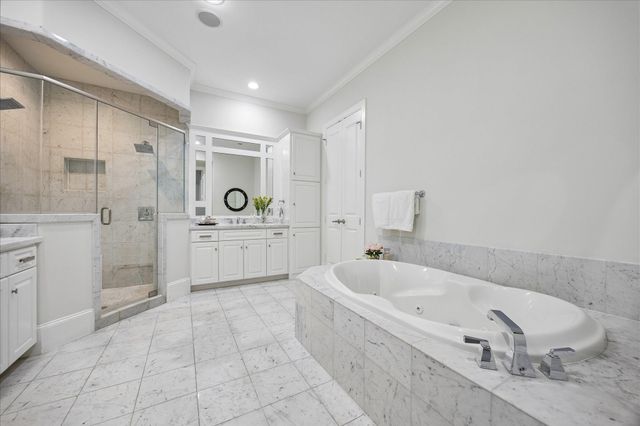 2215 Nantucket Drive C, Houston, TX 77057