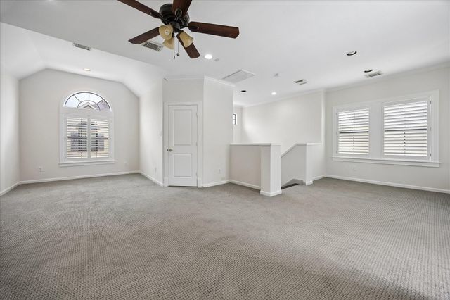 2215 Nantucket Drive C, Houston, TX 77057