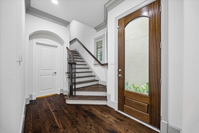2215 Nantucket Drive C, Houston, TX 77057