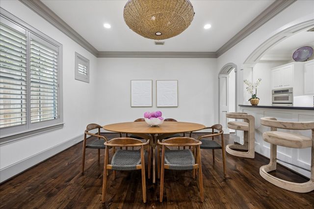 2215 Nantucket Drive C, Houston, TX 77057