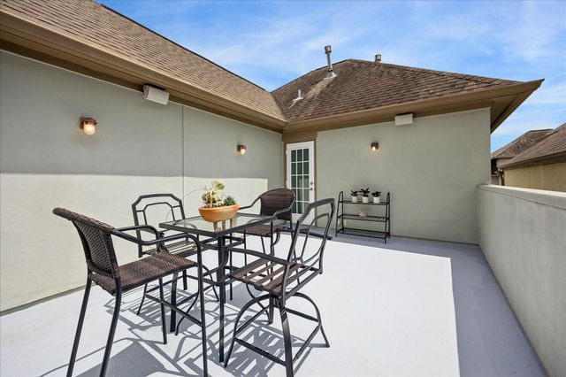 2215 Nantucket Drive C, Houston, TX 77057