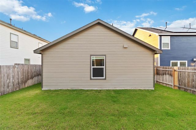 212 Amber GLN, Maxwell, TX 78656