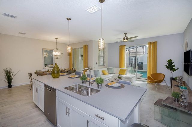8982 STINGER DRIVE, Davenport, FL 33896