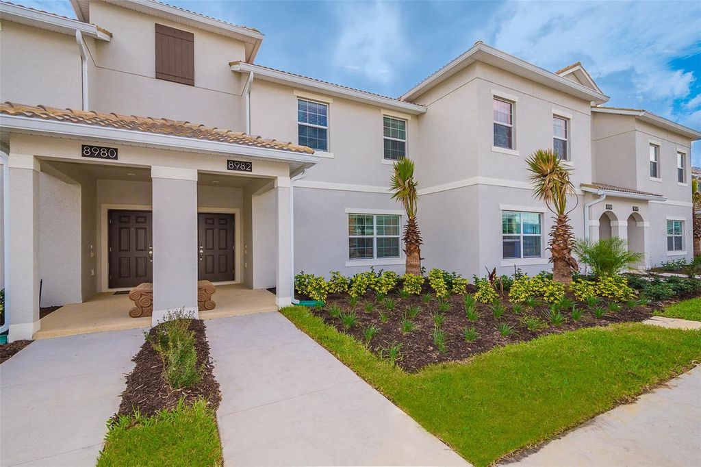 8982 STINGER DRIVE, Davenport, FL 33896