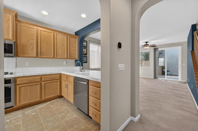 3361 Tice Creek Way, Sacramento, CA 95833