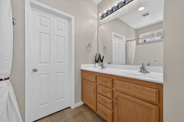 3361 Tice Creek Way, Sacramento, CA 95833