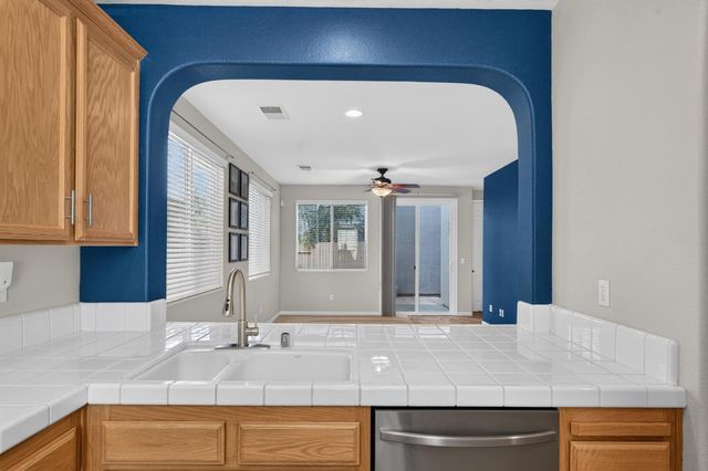 3361 Tice Creek Way, Sacramento, CA 95833