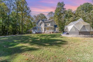 325 Holly Ridge Road, Dallas, NC 28034