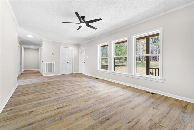133 Starling LN, Callaway, VA 24067