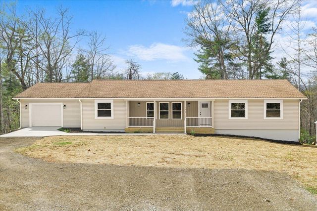 133 Starling LN, Callaway, VA 24067
