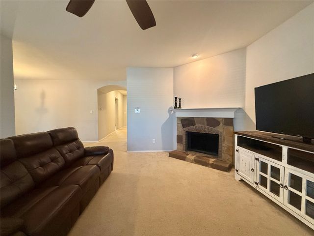 1131 Grimes Drive, Forney, TX 75126