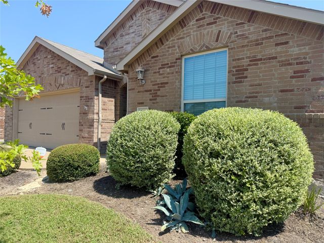 1131 Grimes Drive, Forney, TX 75126