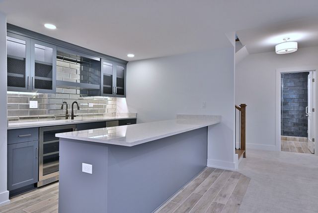 456 Elm Street, Elmhurst, IL 60126