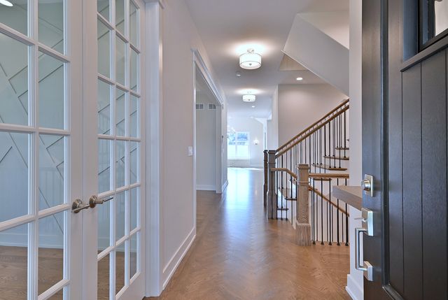 456 Elm Street, Elmhurst, IL 60126