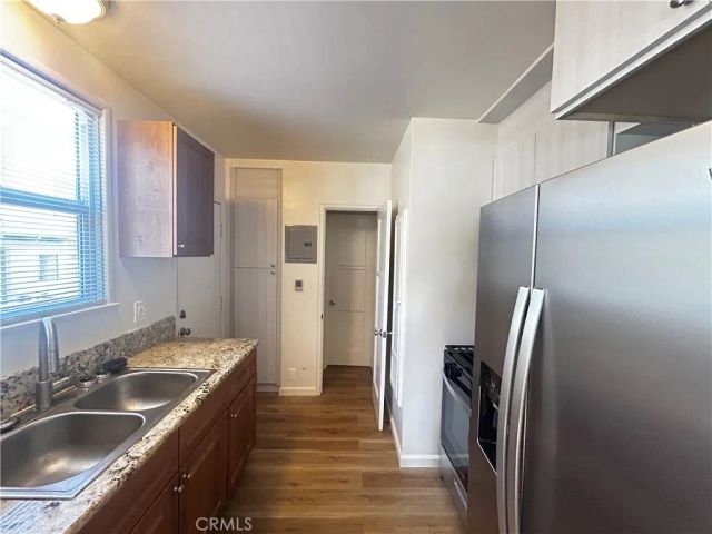 1015 Thompson, Glendale, CA 91201