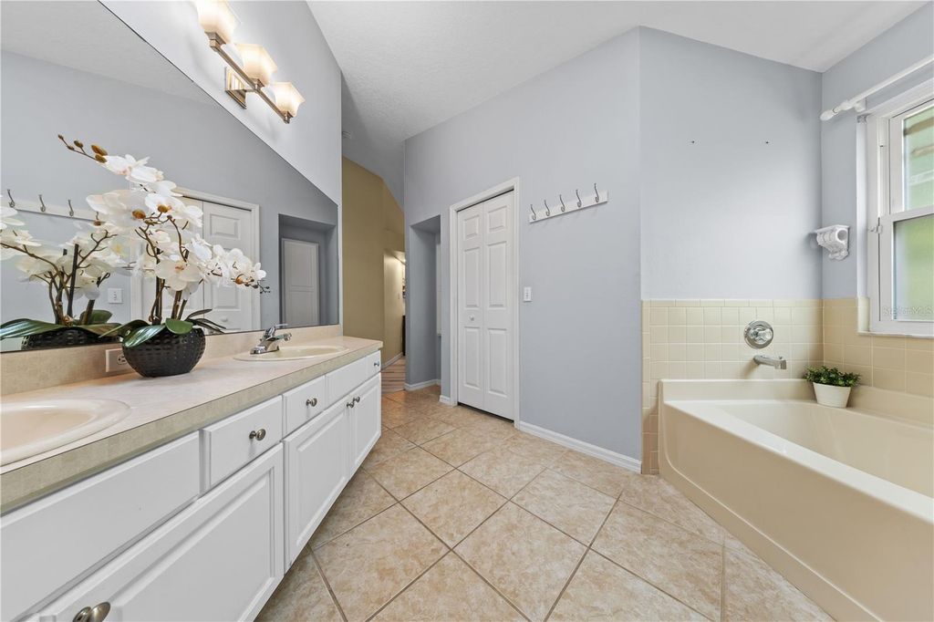 Image 50 of property listing at 968 PADDINGTON TERRACE, Lake Mary, FL 32746