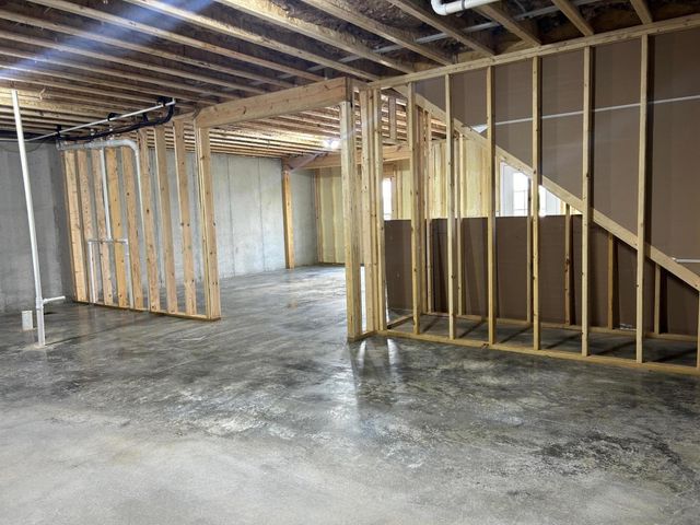 205 Max Cavnes Road, Danville, KY 40422