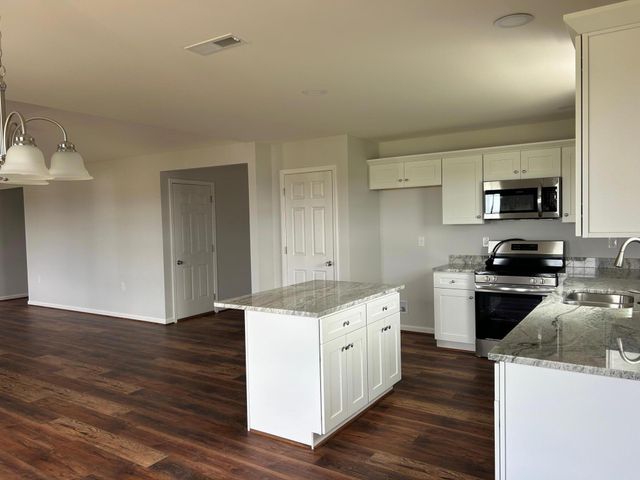 205 Max Cavnes Road, Danville, KY 40422