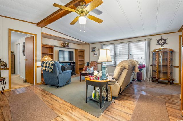 1118 Woodville Circle, North Myrtle Beach, SC 29582