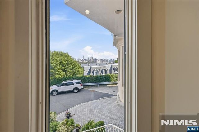 119 Cedar Street, Cliffside Park, NJ 07010