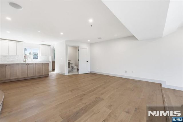 119 Cedar Street, Cliffside Park, NJ 07010