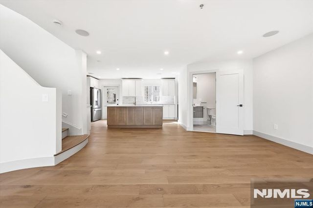 119 Cedar Street, Cliffside Park, NJ 07010