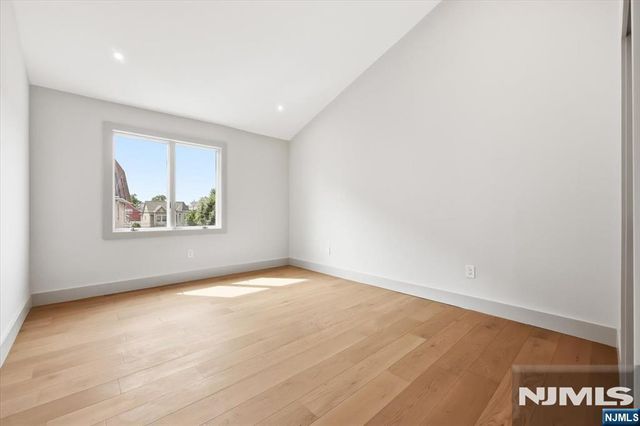 119 Cedar Street, Cliffside Park, NJ 07010