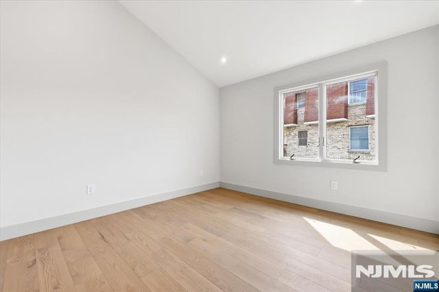 119 Cedar Street, Cliffside Park, NJ 07010