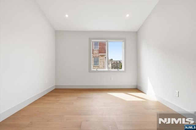119 Cedar Street, Cliffside Park, NJ 07010