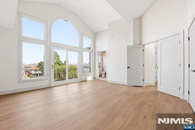 119 Cedar Street, Cliffside Park, NJ 07010