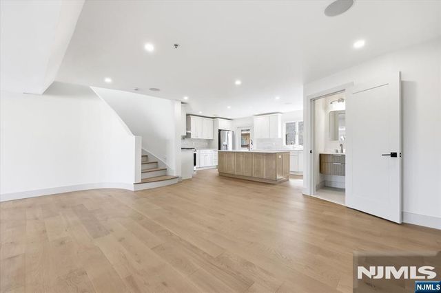 119 Cedar Street, Cliffside Park, NJ 07010