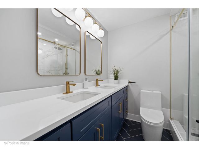 1030 N State Street 21K, Chicago, IL 60610