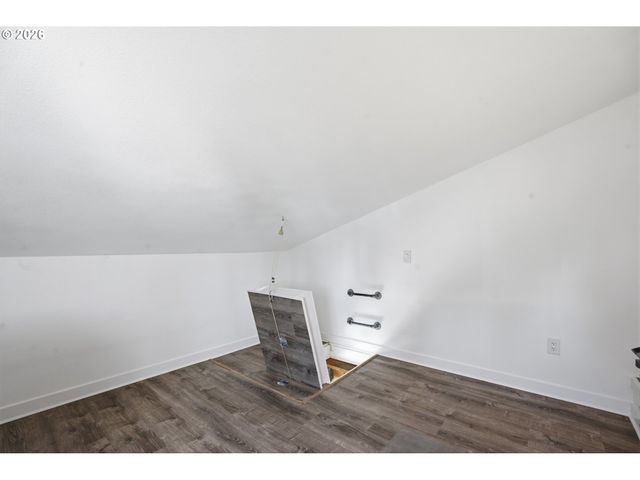 2379 Se 112TH Ave 2, Portland, OR 97216