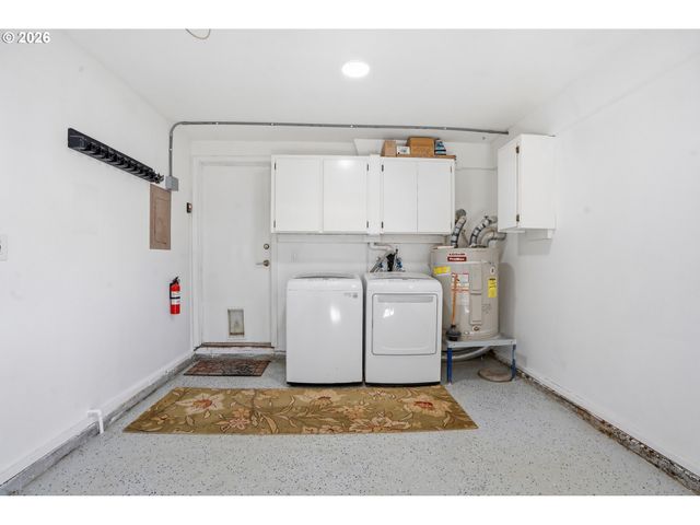 2379 Se 112TH Ave 2, Portland, OR 97216