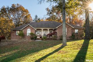 402 Majestic Oak Drive, Murphysboro, IL 62966