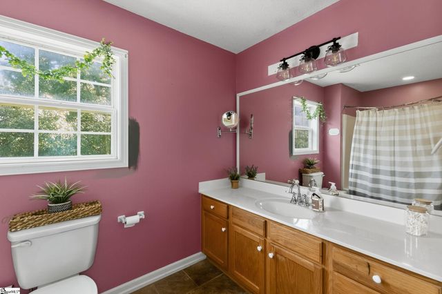 214 Cooleys Crest Lane, Inman, SC 29349