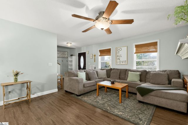 214 Cooleys Crest Lane, Inman, SC 29349