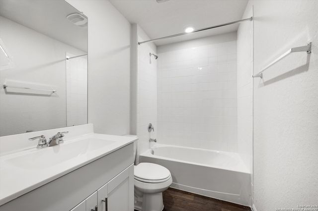 1641 Lilyturf, New Braunfels, TX 78130