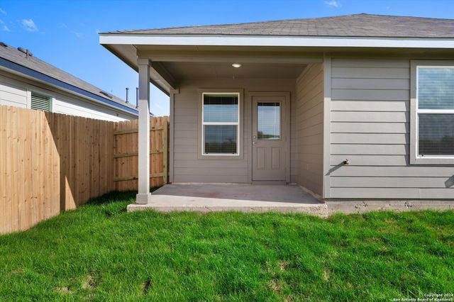 1641 Lilyturf, New Braunfels, TX 78130