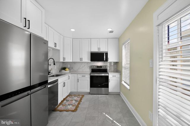 5866 BRIDGETOWN CT, Burke, VA 22015