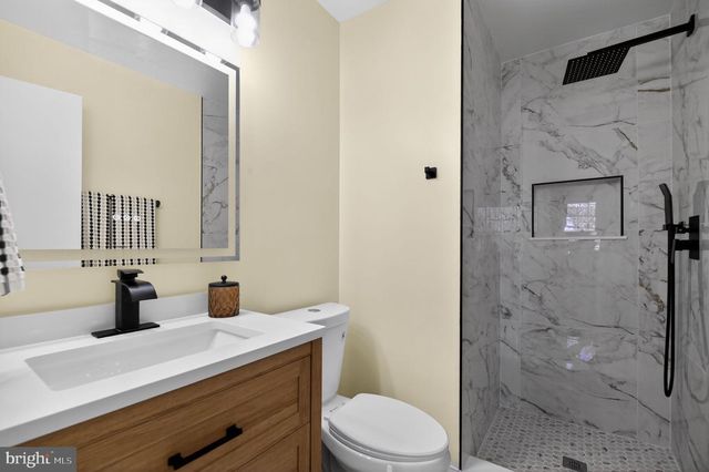 5866 BRIDGETOWN CT, Burke, VA 22015