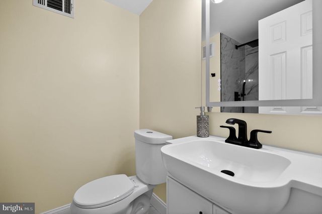 5866 BRIDGETOWN CT, Burke, VA 22015