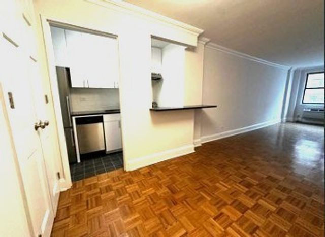 442 W 57th St Apt 12D, New York City, NY 10019