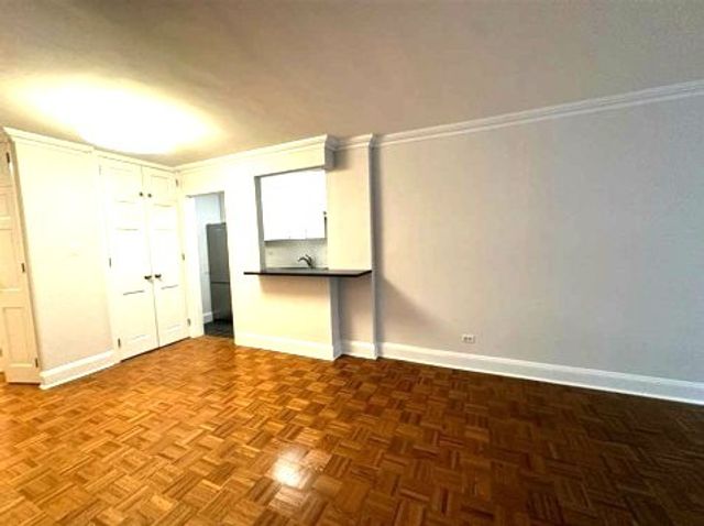442 W 57th St Apt 12D, New York City, NY 10019