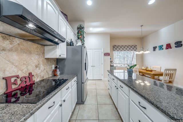 16502 Loma Landing, Helotes, TX 78023